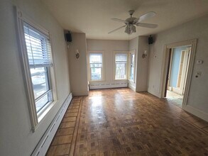 21 Mountain Ave in Somerville, MA - Building Photo - Building Photo