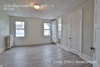 1154 Northampton St in Easton, PA - Building Photo - Building Photo