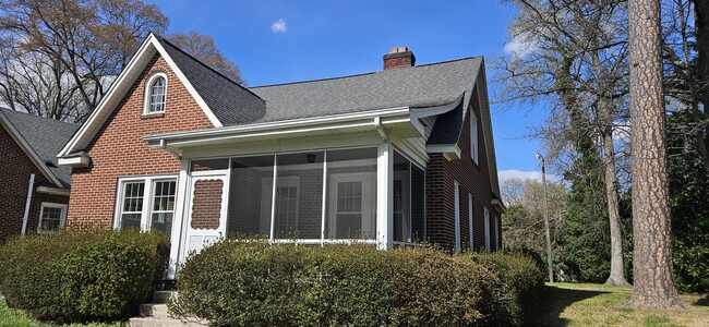 property at 2818 Masonic Dr