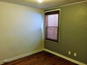 129 Chesterfield Rd in Pittsburgh, PA - Building Photo - Building Photo