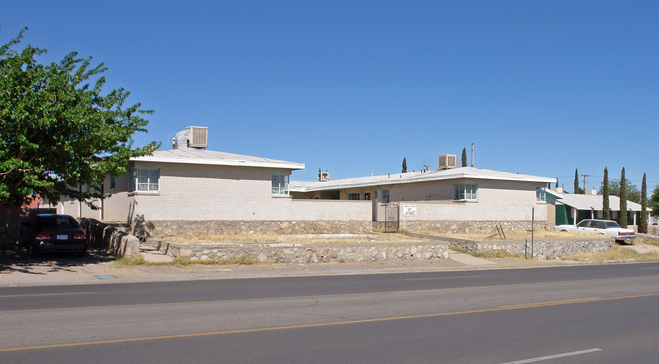 5133 Trowbridge Dr in El Paso, TX - Building Photo