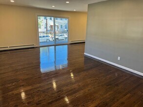89 McAdoo Ave, Unit 1 in Jersey City, NJ - Building Photo - Building Photo