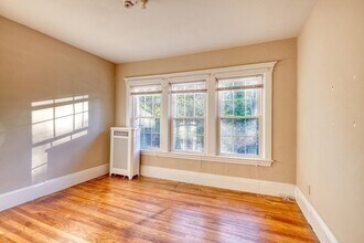 19 Beaconsfield Rd in Brookline, MA - Foto de edificio - Building Photo