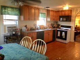 22 S Bow St, Unit 1 in Milford, MA - Building Photo