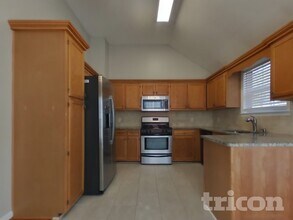 125 Palm Lake Dr in Canton, GA - Building Photo - Building Photo