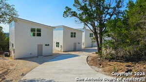 2004 Cedar Hill Dr in Spring Branch, TX - Building Photo - Building Photo