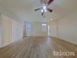 12541 W Bird Ln in Litchfield Park, AZ - Building Photo - Building Photo