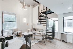 150 S Independence Mall W in Philadelphia, PA - Building Photo