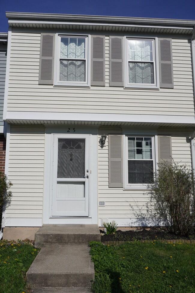 25 Stillwood Cir in Nottingham, MD - Foto de edificio - Building Photo
