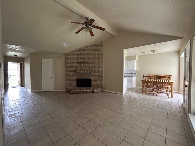 7415 Mesones Dr in Houston, TX - Building Photo - Building Photo