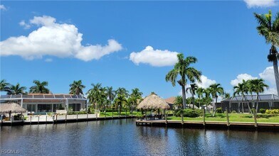 5638 Riverside Dr in Cape Coral, FL - Building Photo - Building Photo