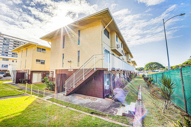 property at 851 Ala Lilikoi St