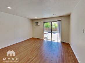 2741 21st Street in Sacramento, CA - Building Photo - Building Photo