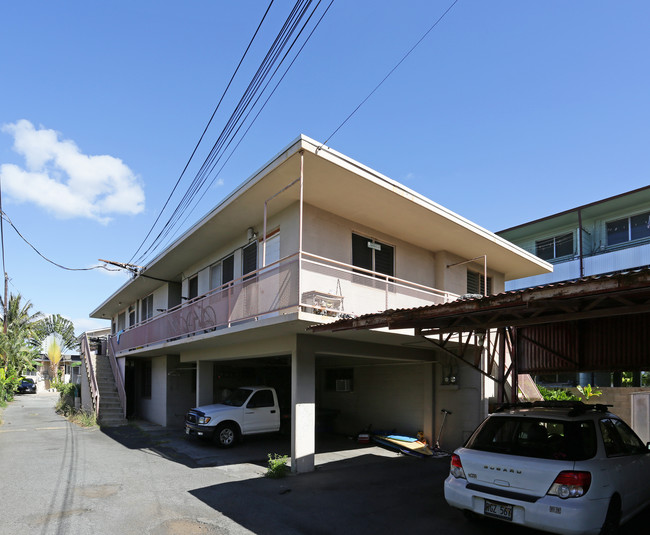 738 Olokele Ave in Honolulu, HI - Building Photo - Building Photo