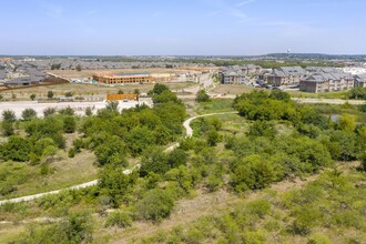 Auberge of Burleson in Burleson, TX - Foto de edificio - Building Photo