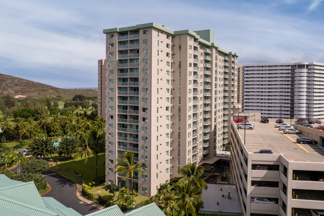 Country Club Village 6 in Honolulu, HI - Foto de edificio