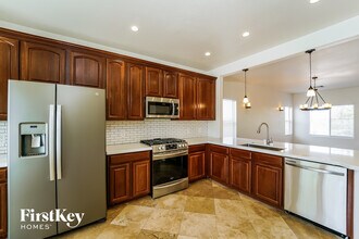 5508 W Red Racer Dr in Tucson, AZ - Foto de edificio - Building Photo