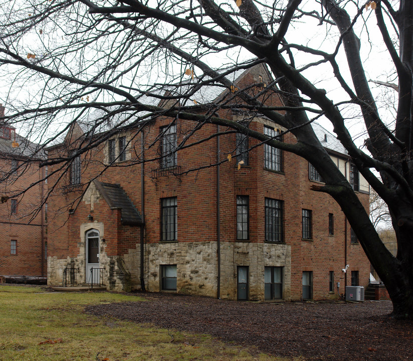 4004 W Bancroft St in Toledo, OH - Building Photo