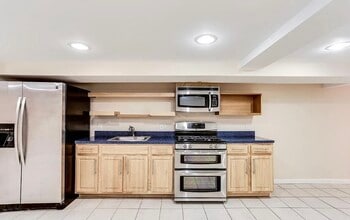 729 Oldham St, Unit Basement in Baltimore, MD - Building Photo - Building Photo