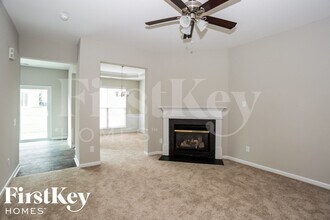 2518 Fairstone Ave in Charlotte, NC - Foto de edificio - Building Photo