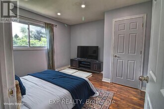 25 Panorama Crescent in Brampton, ON - Building Photo - Building Photo