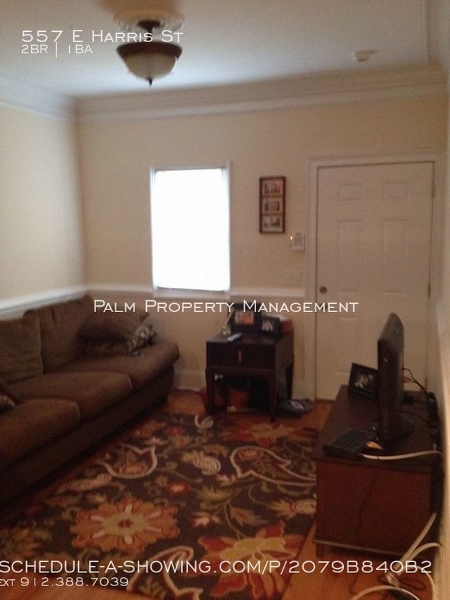 557 E Harris St in Savannah, GA - Building Photo - Building Photo