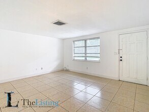 1521 Swordbill Dr in Holiday, FL - Building Photo - Building Photo