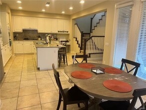 25 Twin Gables in Irvine, CA - Building Photo - Building Photo