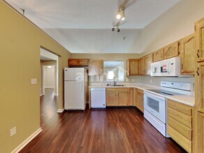 3652 Limelight Ln in Whitestown, IN - Building Photo - Building Photo