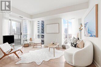 88-1288 Broadway Ave in Toronto, ON - Building Photo - Building Photo