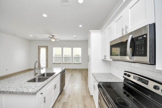 2119 Esther Dr