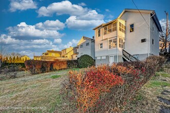 814 S Webster Ave in Scranton, PA - Foto de edificio - Building Photo
