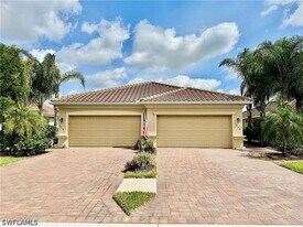 1823 Alameda Dr in Naples, FL - Building Photo