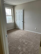 1 N Limestone St in Jamestown, OH - Building Photo - Building Photo