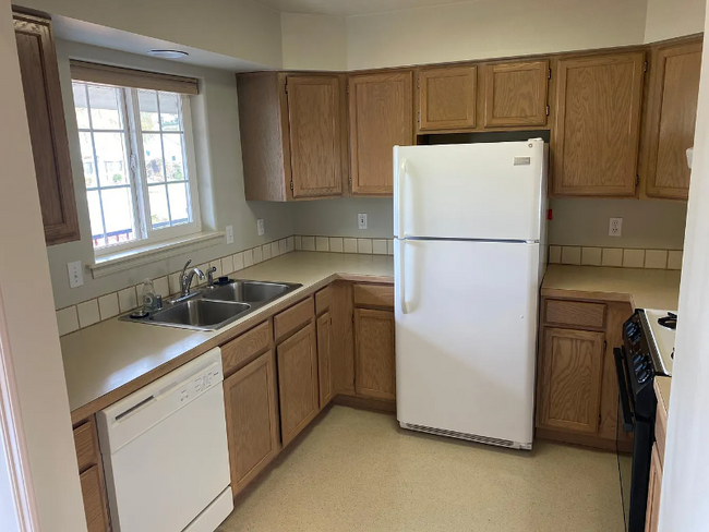 property at 2208 H Ave