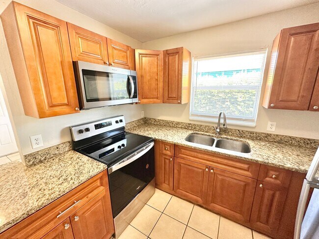 4737 25th Pl SW in Naples, FL - Building Photo - Building Photo