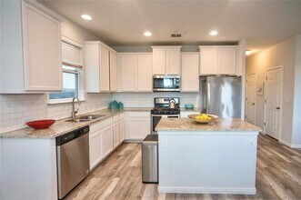 6224 Mary Lewis Dr in Austin, TX - Building Photo - Building Photo