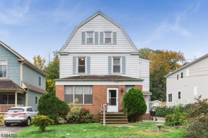60 Wildwood Ave in Montclair, NJ - Building Photo