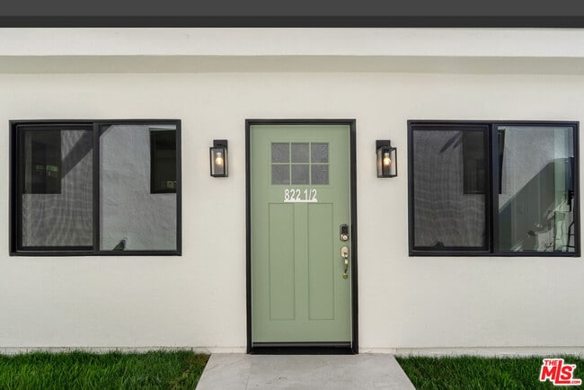 822 Orange Grove Ave in La Verne, CA - Building Photo - Building Photo