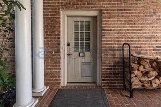 2801 Spreading Oaks Dr NW in Acworth, GA - Foto de edificio - Building Photo