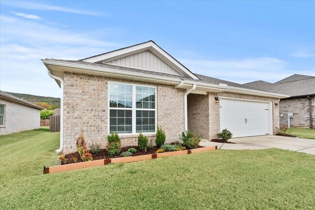 6027 Thorntons Way Cir NW in Huntsville, AL - Building Photo - Building Photo