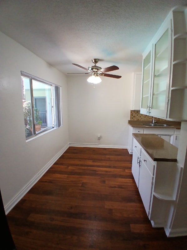 909 E Madison Ave in El Cajon, CA - Building Photo - Building Photo