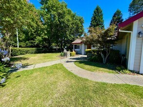 100 Bittercreek Dr in Folsom, CA - Building Photo - Building Photo