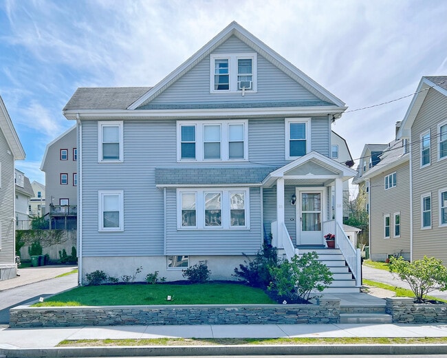 16 Kimball Rd, Unit 2 in Watertown, MA - Foto de edificio - Building Photo