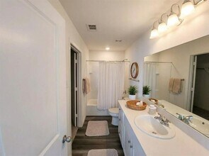 6114 Harrah Ln in Heath, TX - Building Photo - Building Photo