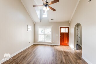 196 Rossburg Dr in Calera, AL - Building Photo - Building Photo