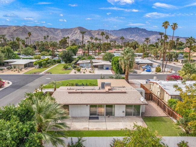 property at 71996 Vista Del Rio