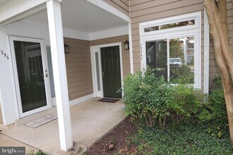 12293 Fort Buffalo Cir in Fairfax, VA - Building Photo - Building Photo
