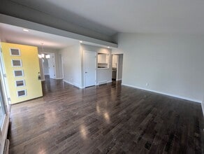 1146 Swarthmore Ln in University City, MO - Building Photo - Building Photo