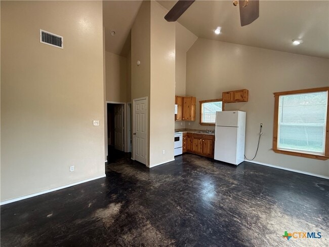 41340 FM3159 in Canyon Lake, TX - Building Photo - Building Photo